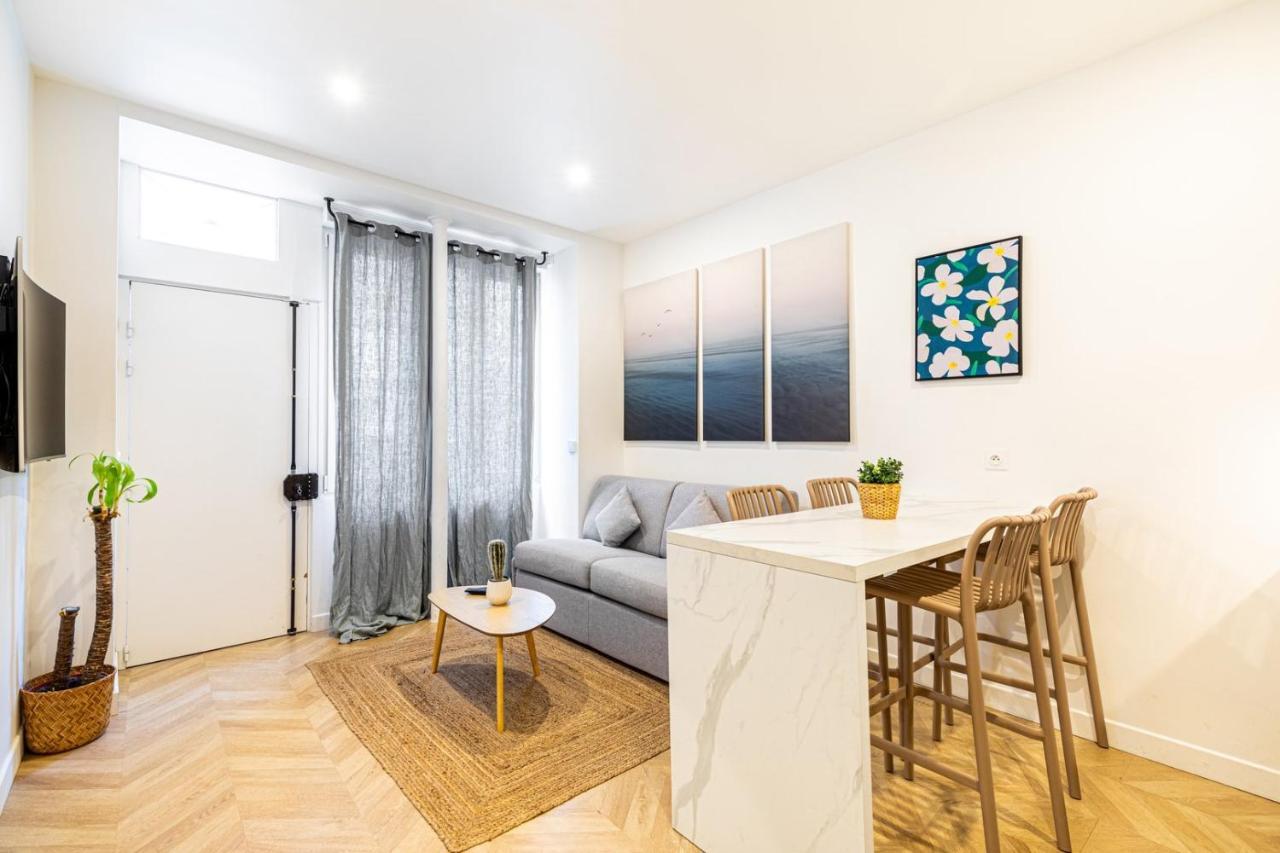 Guestready - Modern And Cozy Apt In The 17th Arr. Parigi